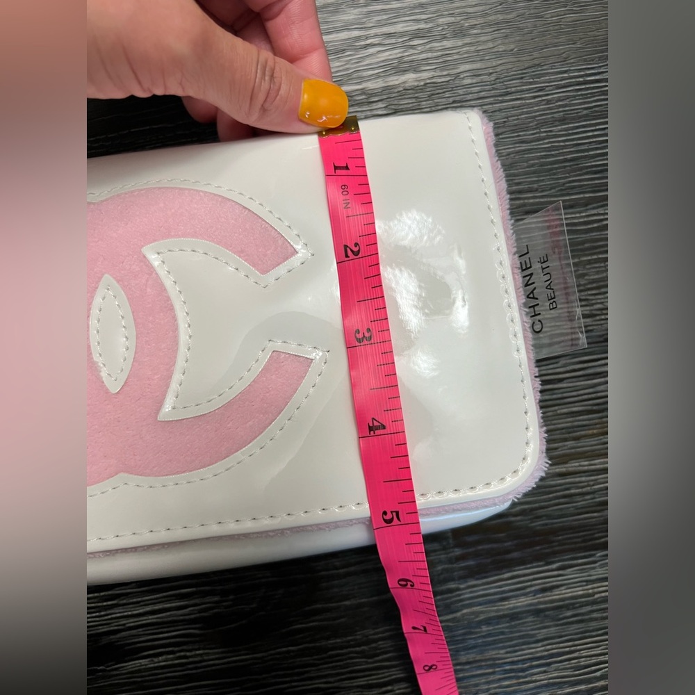 CC Chanel Precision white and pink Beauty makeup bag clutch handbag - Picture 12 of 13
